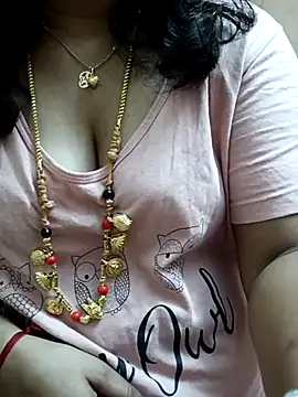 gaurika18 online show from 03-10-25, 11:06