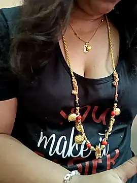 gaurika18 online show from 03-15-25, 11:40