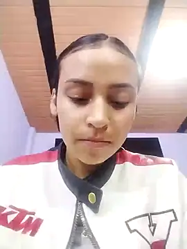 emma ambar online show from 02-19-25, 12:46