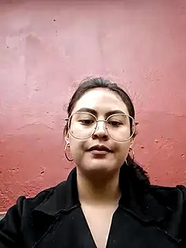 lara moon25 online show from 03-14-25, 07:23