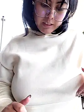 lara moon25 online show from 11-04-25, 08:19