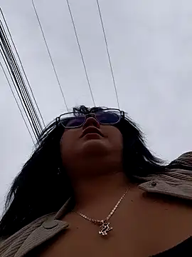 lara moon25 online show from 11-27-25, 07:38