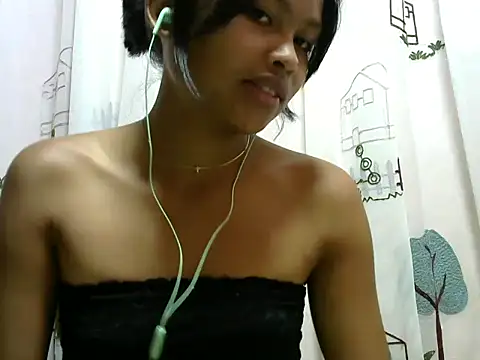 Snapshot of Rakonalie chatting on 12-30-24, 06:38 Rakonalie online show from 12-30-24, 06:38