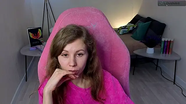 Snapshot of Lill_Mary chatting on 02-07-25, 05:10 Lill Mary online show from 02-07-25, 05:10