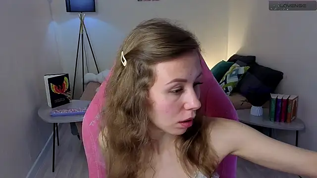 Snapshot of Lill_Mary chatting on 02-11-25, 12:59 Lill Mary online show from 02-11-25, 12:59