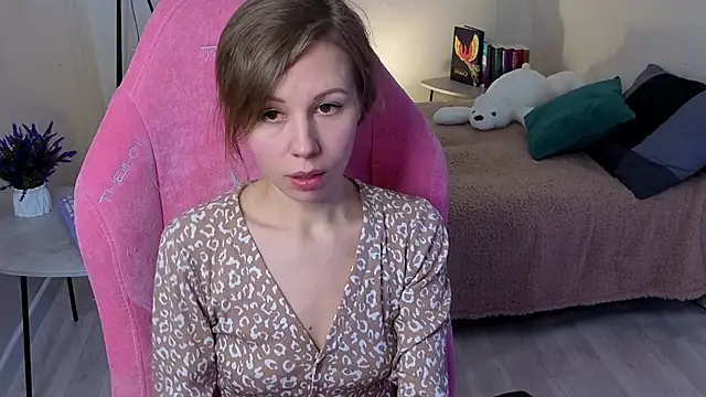 Snapshot of Lill_Mary chatting on 02-18-25, 05:31 Lill Mary online show from 02-18-25, 05:31