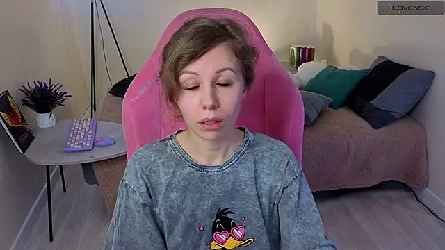 Snapshot of Lill_Mary chatting on 02-20-25, 06:39 Lill Mary online show from 02-20-25, 06:39