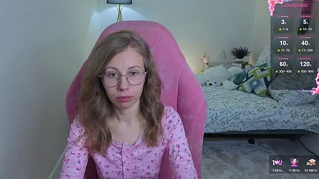 Snapshot of Lill_Mary chatting on 09-16-25, 02:45 Lill Mary online show from 09-16-25, 02:45