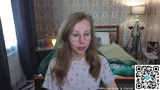 Snapshot of Lill_Mary chatting on 04-28-26, 01:48 Lill Mary online show from 04-28-26, 01:48