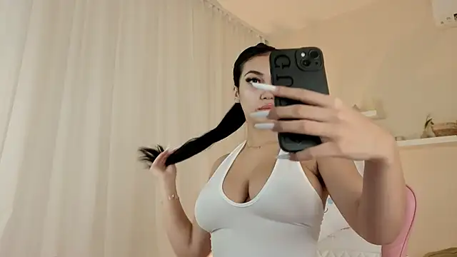BetsyGonzale online show from 07-11-26, 03:31