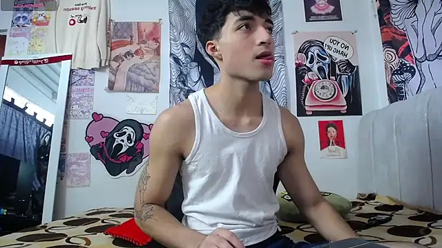 Snapshot of dylan_fun18 chatting on 07-05-26, 08:27 dylan fun18 online show from 07-05-26, 08:27
