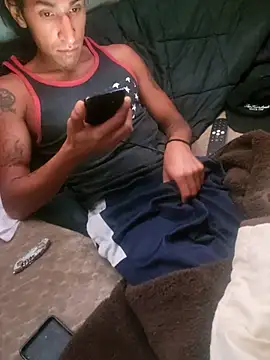 LargeDominoes online show from 03-25-26, 09:04