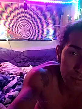 LargeDominoes online show from 04-22-26, 05:47