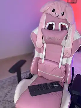 Snapshot of ashlyrey-1 chatting on 12-17-25, 10:16 ashlyrey-1 online show from 12-17-25, 10:16