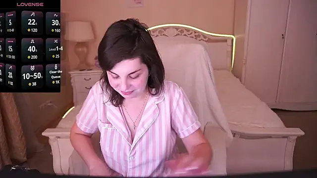 MirandaWong online show from 01-18-25, 08:09