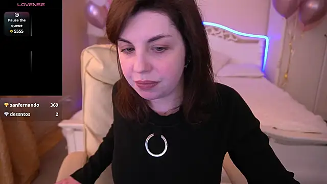 MirandaWong online show from 02-13-25, 06:30