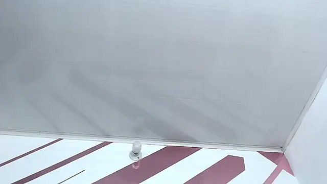 Snapshot of Kitten_Hot_ chatting on 11-15-25, 02:31 Kitten Hot online show from 11-15-25, 02:31