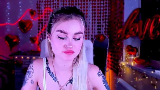  Ravenaa online show from 02-10-25, 02:37