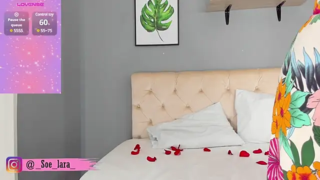 Snapshot of Soe_Lara chatting on 02-14-25, 12:03 Soe Lara online show from 02-14-25, 12:03