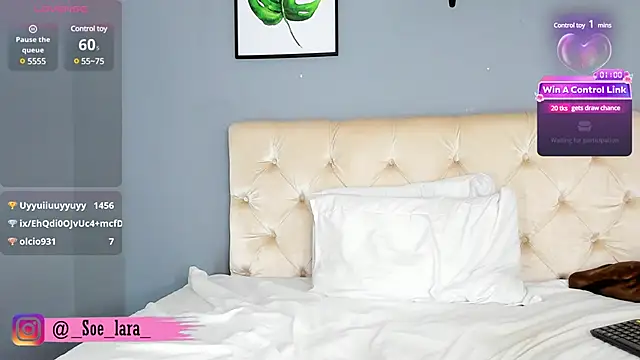 Snapshot of Soe_Lara chatting on 03-18-25, 05:42 Soe Lara online show from 03-18-25, 05:42