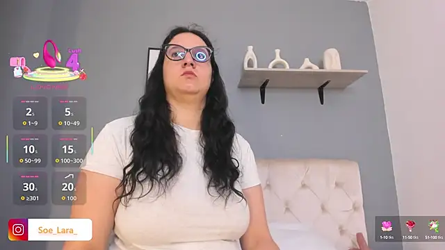 Snapshot of Soe_Lara chatting on 10-08-25, 11:30 Soe Lara online show from 10-08-25, 11:30