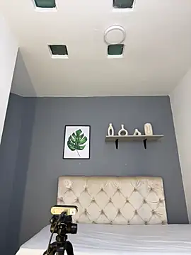 Snapshot of Soe_Lara chatting on 11-26-25, 11:22 Soe Lara online show from 11-26-25, 11:22