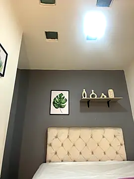 Snapshot of Soe_Lara chatting on 12-05-25, 11:30 Soe Lara online show from 12-05-25, 11:30