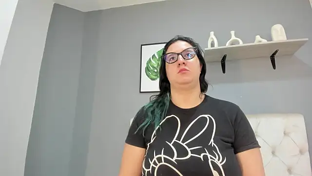 Snapshot of Soe_Lara chatting on 01-16-26, 11:58 Soe Lara online show from 01-16-26, 11:58