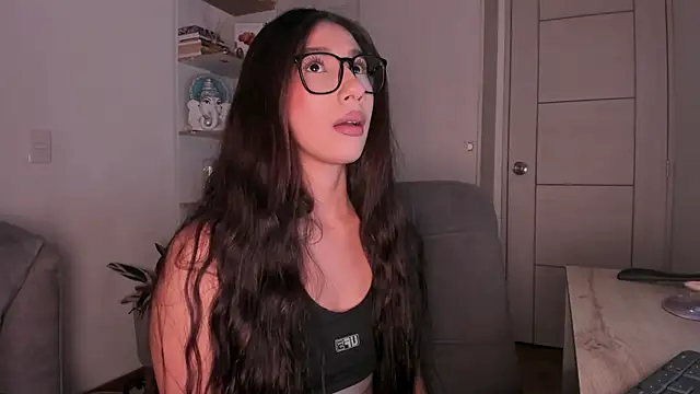 danna davis18 online show from 06-06-26, 07:40