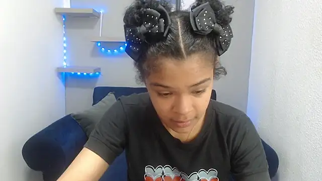 Snapshot of vainillaplaypussy chatting on 09-11-25, 12:27 vainillaplaypussy online show from 09-11-25, 12:27