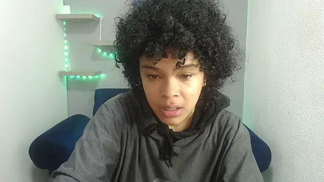 Snapshot of vainillaplaypussy chatting on 10-14-25, 12:28 vainillaplaypussy online show from 10-14-25, 12:28