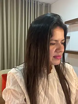 Alice Biel online show from 02-04-25, 01:34