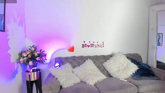 Sofi Vasquez online show from 02-12-25, 09:54