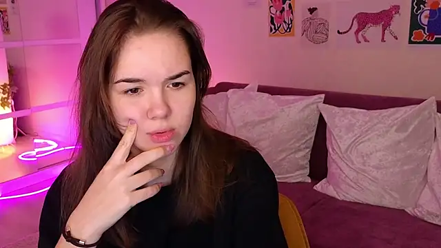 Snapshot of LindaRobertz chatting on 03-03-25, 06:15 LindaRobertz online show from 03-03-25, 06:15