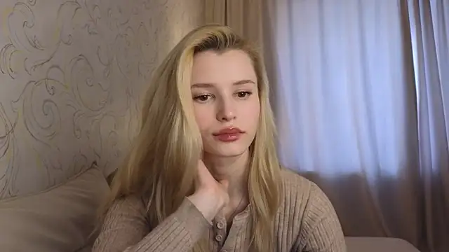 Snapshot of elsa_limerence chatting on 02-22-26, 06:13 elsa limerence online show from 02-22-26, 06:13