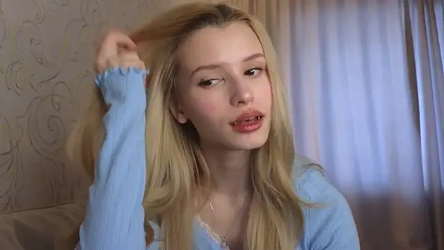 Snapshot of elsa_limerence chatting on 02-24-26, 05:38 elsa limerence online show from 02-24-26, 05:38