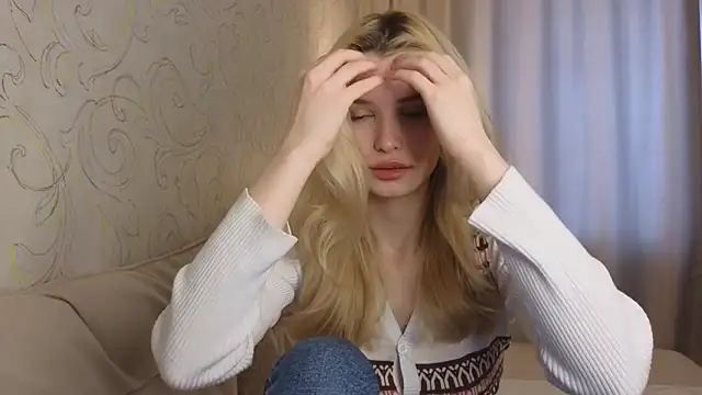 Snapshot of elsa_limerence chatting on 02-26-26, 05:06 elsa limerence online show from 02-26-26, 05:06