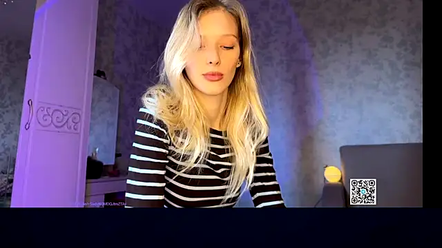 Snapshot of Evvie_Summn1 chatting on 09-29-25, 06:07 Evvie Summn1 online show from 09-29-25, 06:07