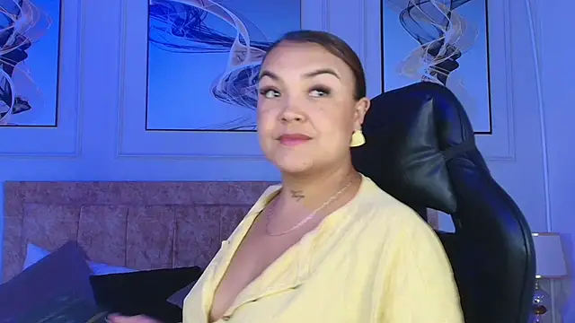 lyn adamns online show from 09-11-25, 09:15