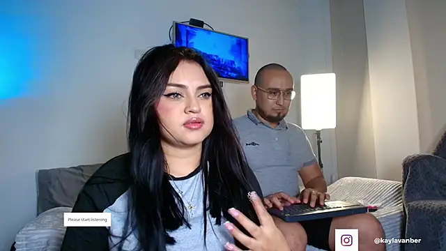 Snapshot of XXCOUPLESSEX chatting on 11-30-25, 07:18 XXCOUPLESSEX online show from 11-30-25, 07:18