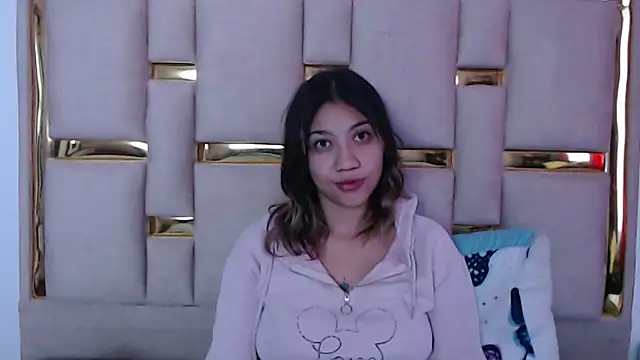 nina carther online show from 11-15-25, 11:07