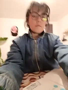 Snapshot of Tiramisu89 chatting on 02-26-26, 01:26 Tiramisu89 online show from 02-26-26, 01:26