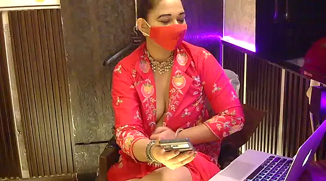 Snapshot of fabdemira chatting on 12-20-24, 11:05 fabdemira online show from 12-20-24, 11:05