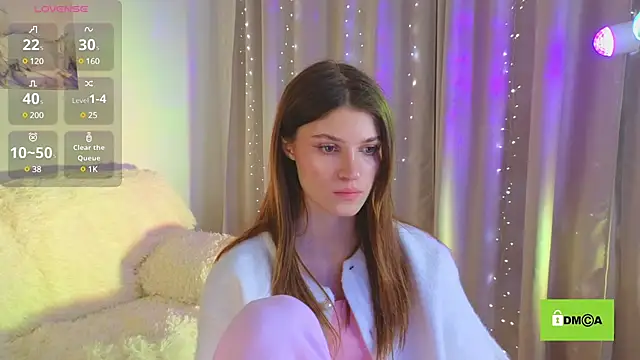 Snapshot of Hello_Vivienne chatting on 02-04-25, 04:29 Hello Vivienne online show from 02-04-25, 04:29