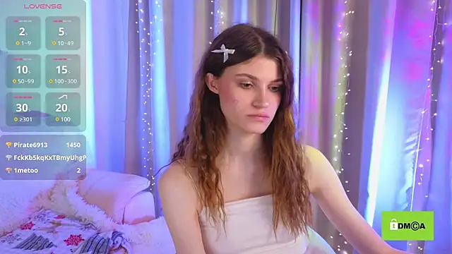 Snapshot of Hello_Vivienne chatting on 02-09-25, 04:29 Hello Vivienne online show from 02-09-25, 04:29