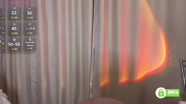 Snapshot of Hello_Vivienne chatting on 03-06-25, 03:35 Hello Vivienne online show from 03-06-25, 03:35