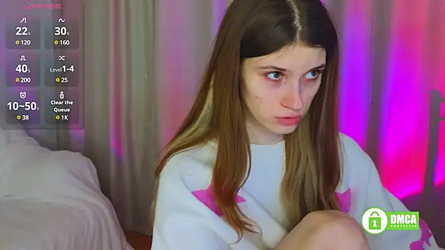 Snapshot of Hello_Vivienne chatting on 03-13-25, 04:12 Hello Vivienne online show from 03-13-25, 04:12