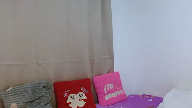 winona hotsexy online show from 10-07-25, 01:14