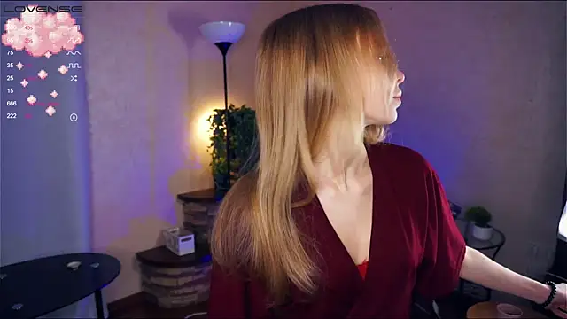 LynetBurby online show from 12-09-24, 07:18