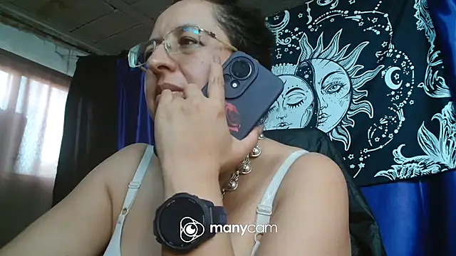 Snapshot of liriomilf chatting on 07-09-26, 10:47 liriomilf online show from 07-09-26, 10:47